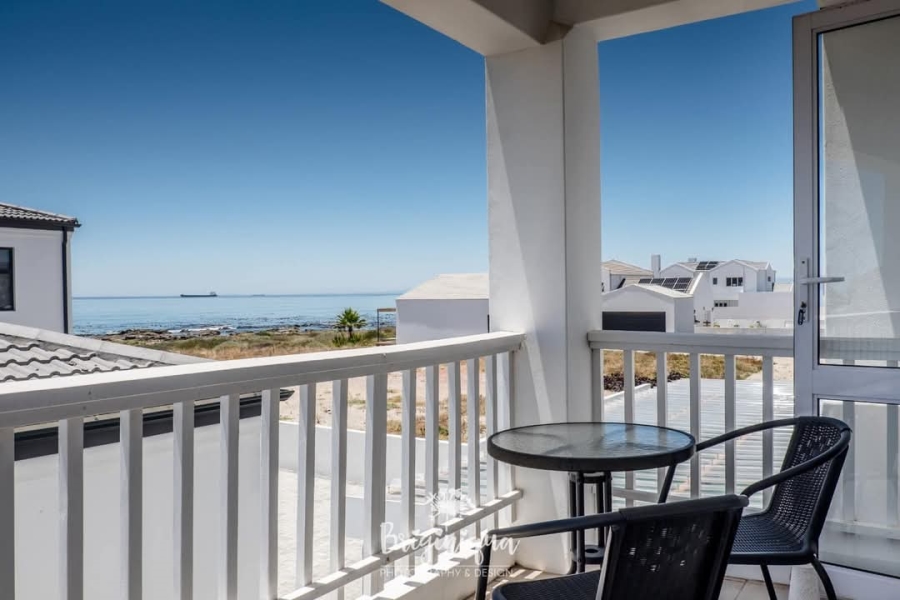 3 Bedroom Property for Sale in Sandy Point Beach Estate Western Cape